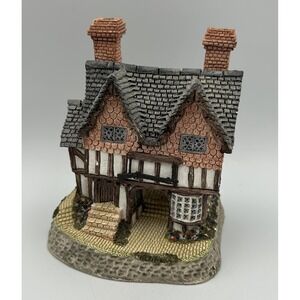 Vintage 1987 David Winter Cottages The Midlands Collection Gunsmiths‎ Cottage